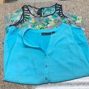 Bundle of 2 women blouses